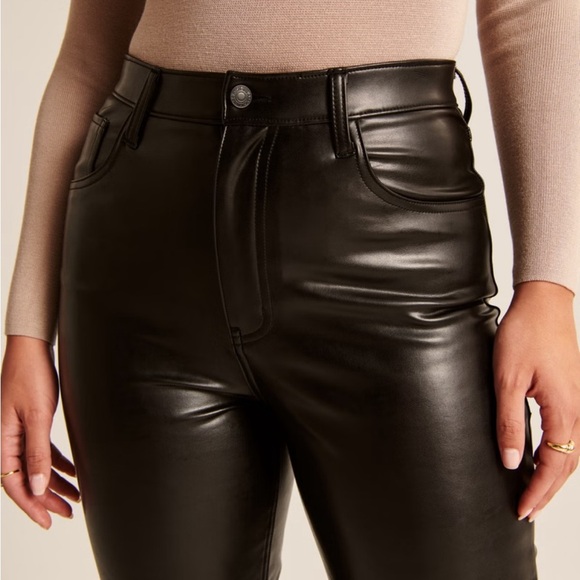 Abercrombie & Fitch Curve Love Vegan Leather 90s Straight Pant ultra highrise 27 - Picture 4 of 9